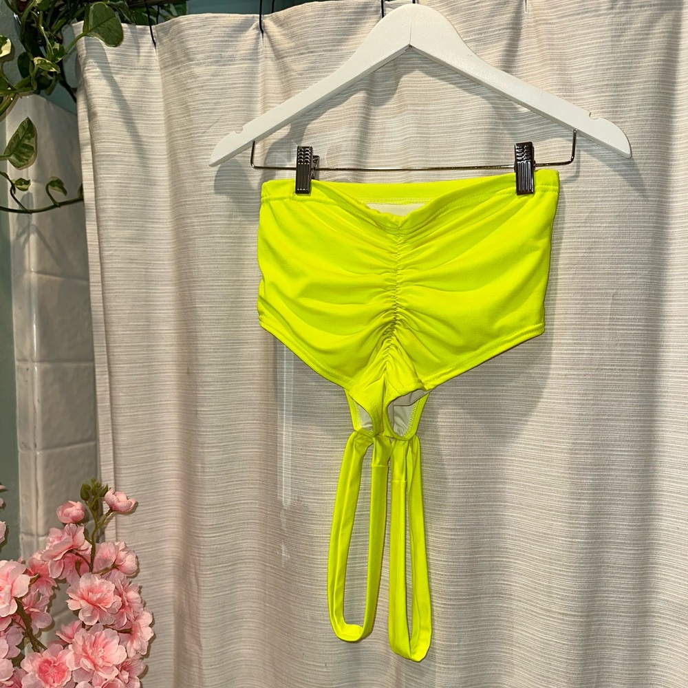 Pole Addict Basic Straps Garter Shorts - Neon Yellow
